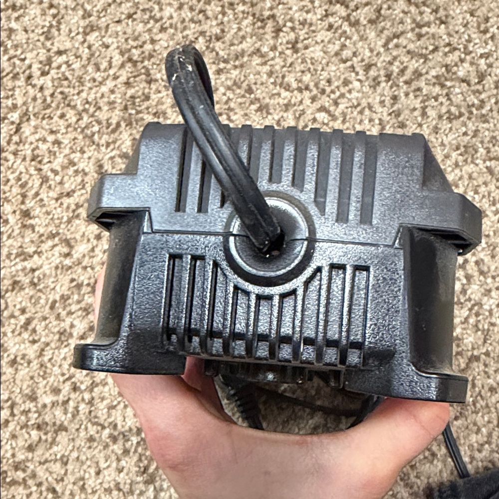 Ryobi IntelliPort Battery Charger - Picture 5 of 9